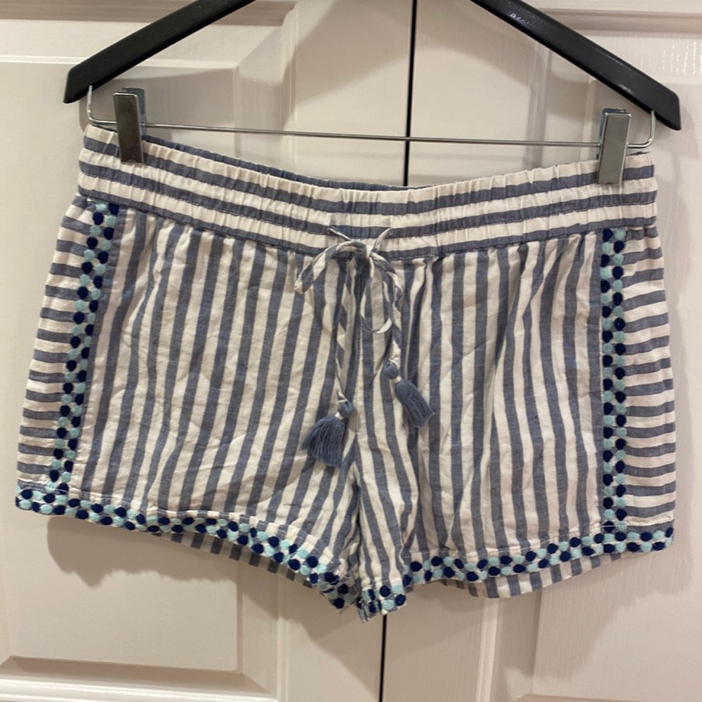 Vineyard Vines Size Medium Shorts
